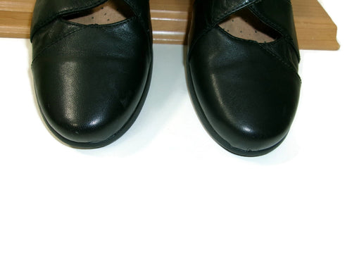 Clarks Collection Womens Black Leather Shoes Size 9.5 M Slip On Comfort Flats