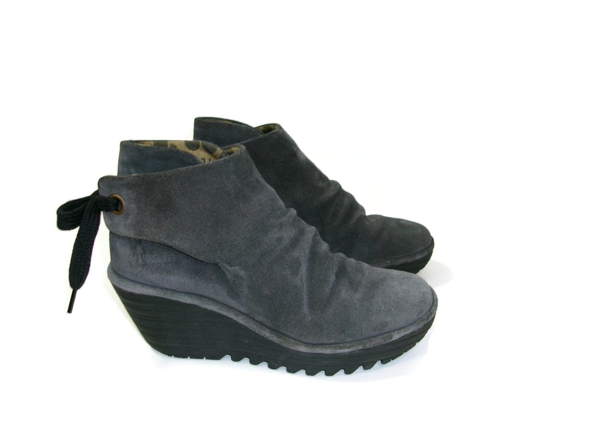 Fly London Yebi Ruched Gray Suede Leather Ankle Boots Booties Size US  8-8.5 39
