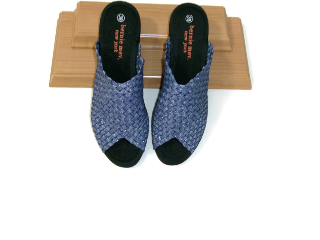 Bernie Mev Womens Shoes size 7 US EU 38 Elastic Blue Woven Slip Ons Comfy