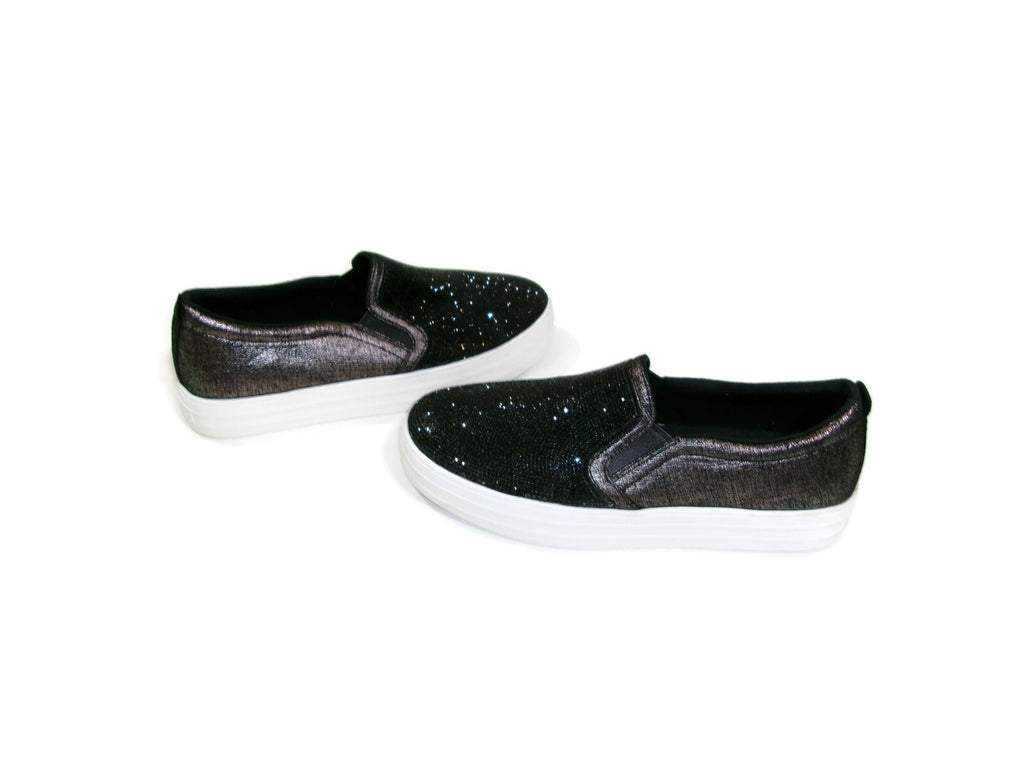 Skechers Womens  Black Casual Sneakers Slip On Flats Shoes w/ Rhinestones Size 7
