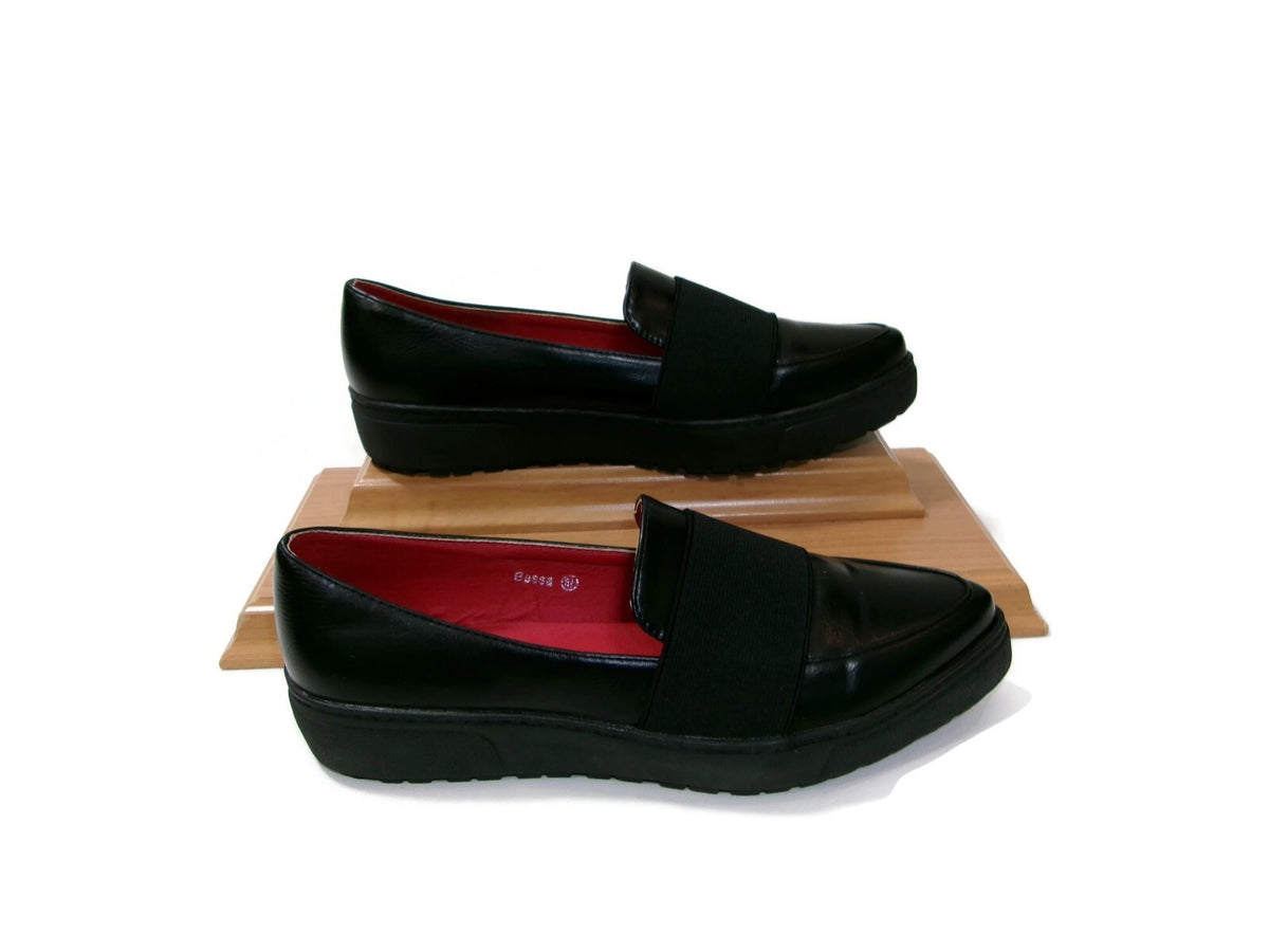 Herstyle Womens Black Wide Elastic Band Loafers Shoes size 8.5 M Red Inner Soles