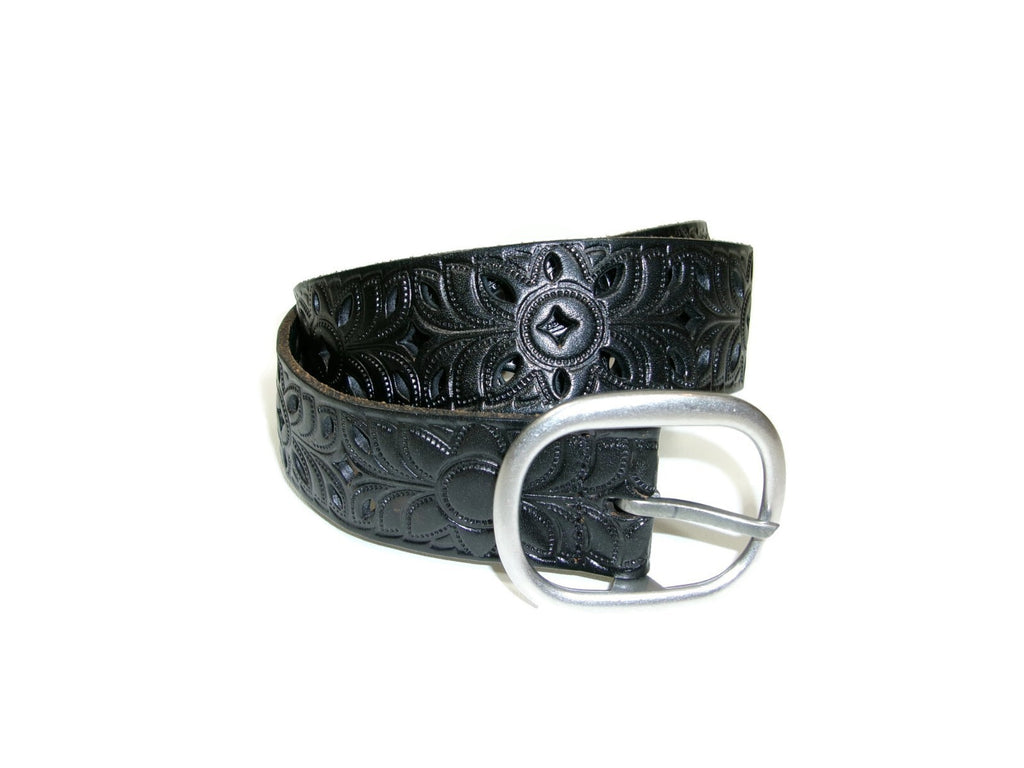 Womens BLACK Scroll Intricate Cut Design Distressed Belt Size M  Medium