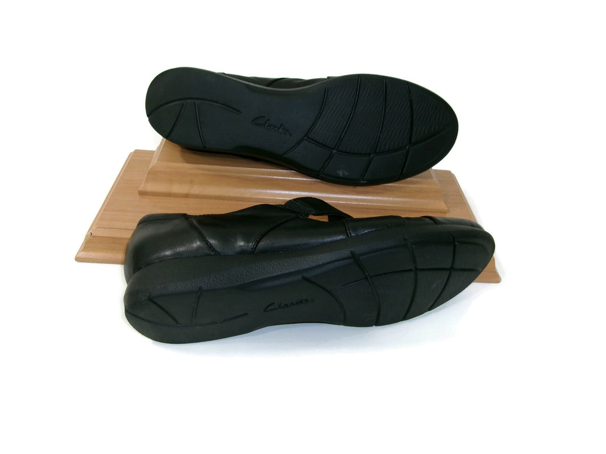 Clarks Collection Womens Black Leather Shoes Size 9.5 M Slip On Comfort Flats