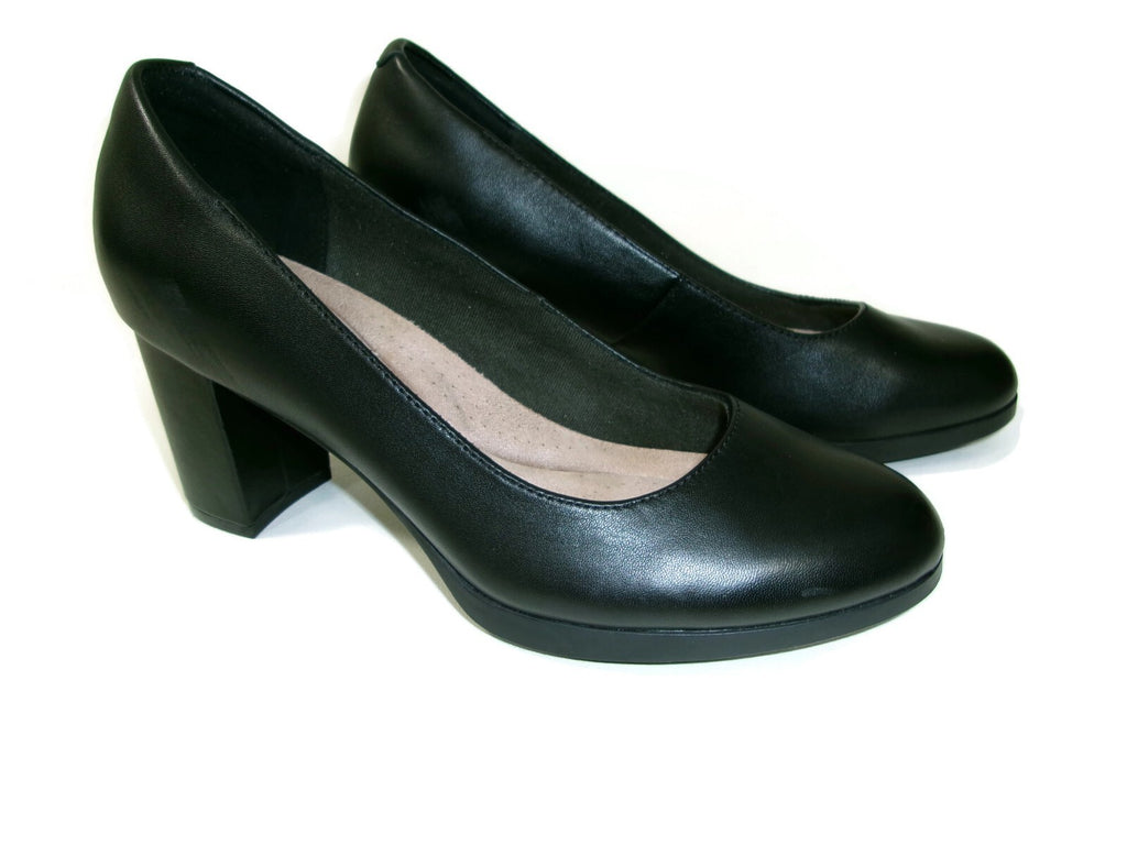 Clarks Collection Womens Black Leather Shoes Size 8.5 M Slip On High Heel Pumps
