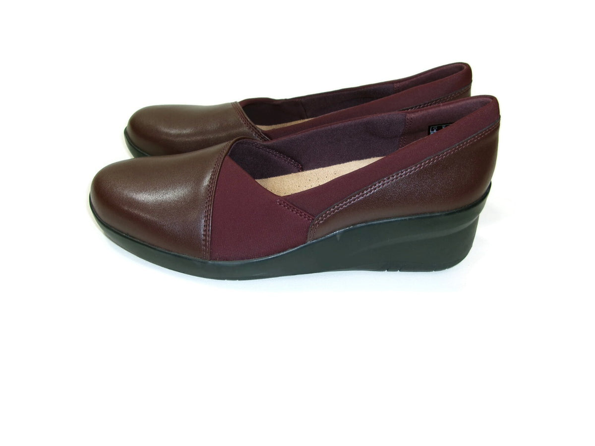 Clarks Suttyn Womens Wedge Heel Shoes  Burgundy Leather Slip On Comfort Size 8 M