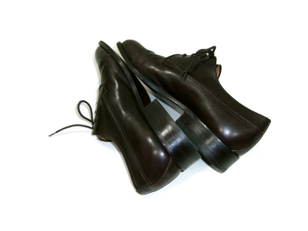 Bally Mens Dress Shoes Size 9 US / 8 EU Dark Brown Cap Toe Leather Oxfords