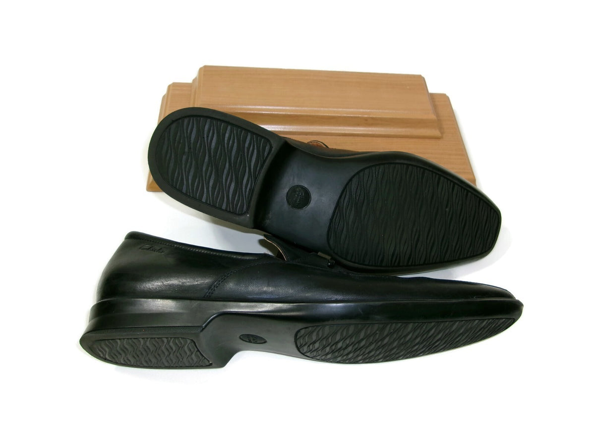 Clarks Mens Black Leather Flexible Lightweight Shoes Size 13 M w/ Silver Buckle