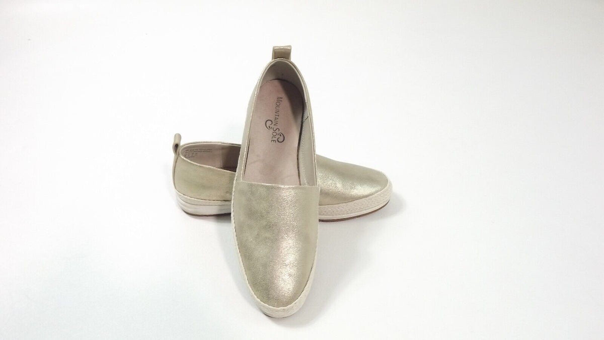 MOUNTAIN SOLE Womens Comfy stylish Distressed GOLD Flats Shoes Size 8 M 8M