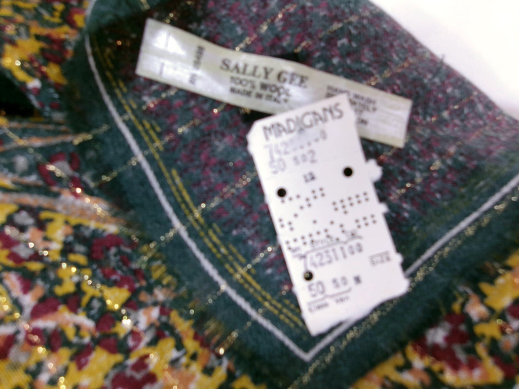 Sally Gee Vintage Womens Scarf 100% Light Weight Wool  Green Gold Original Tag