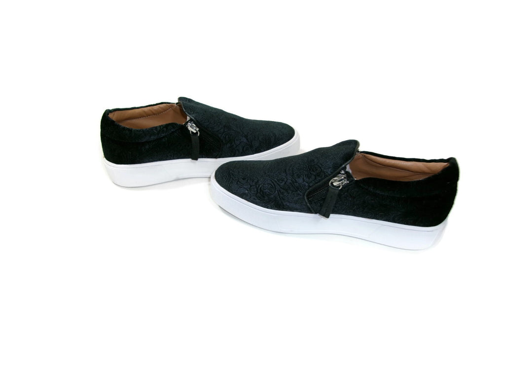 Volatile Slip On Sneakers Black Floral Crush Velvet Sneakers Womens Shoes Size 7