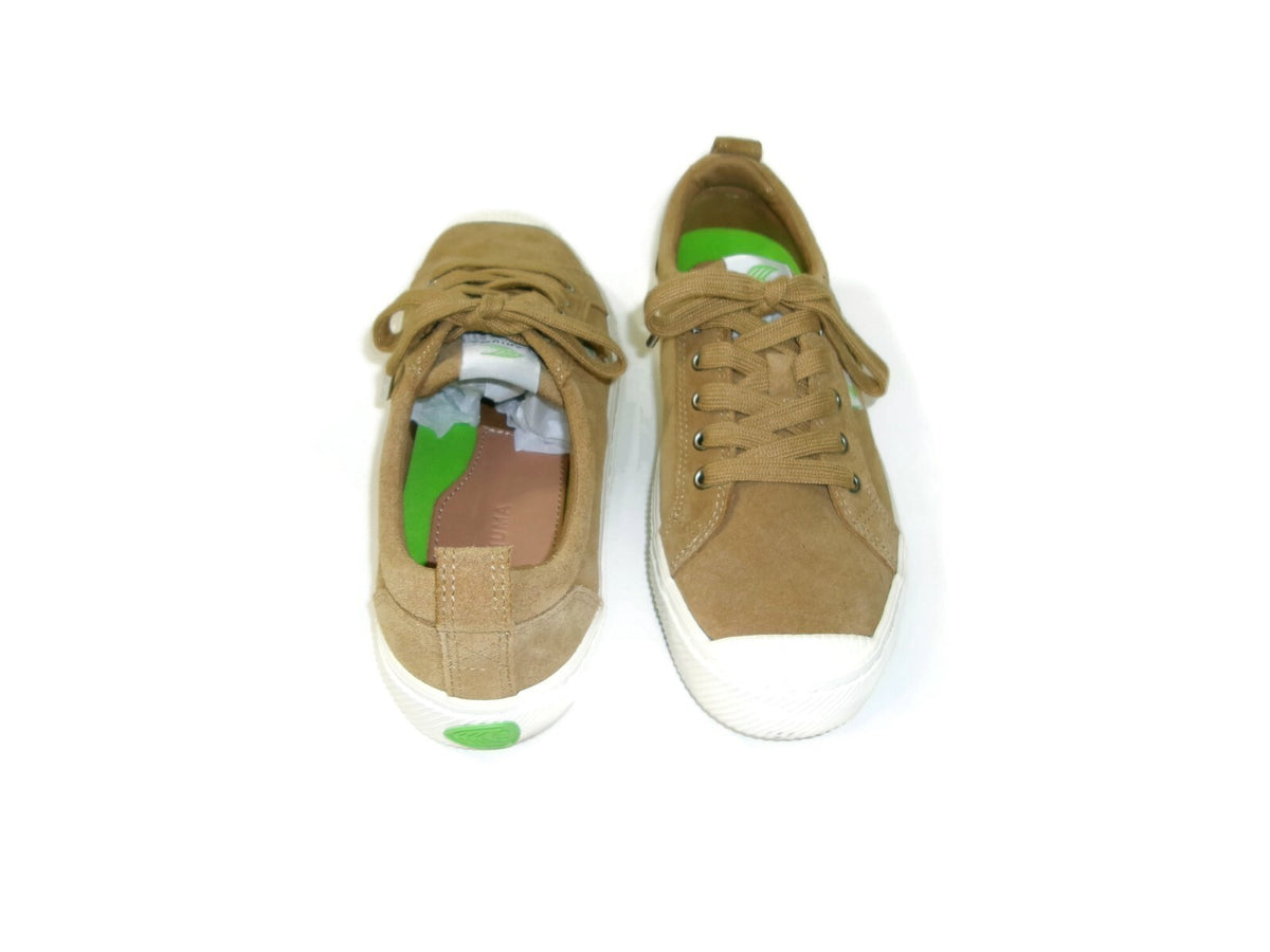 Cariuma Oca Womens Low Camel Tan Suede Sneakers Shoes Size 8 Stylish Comfort