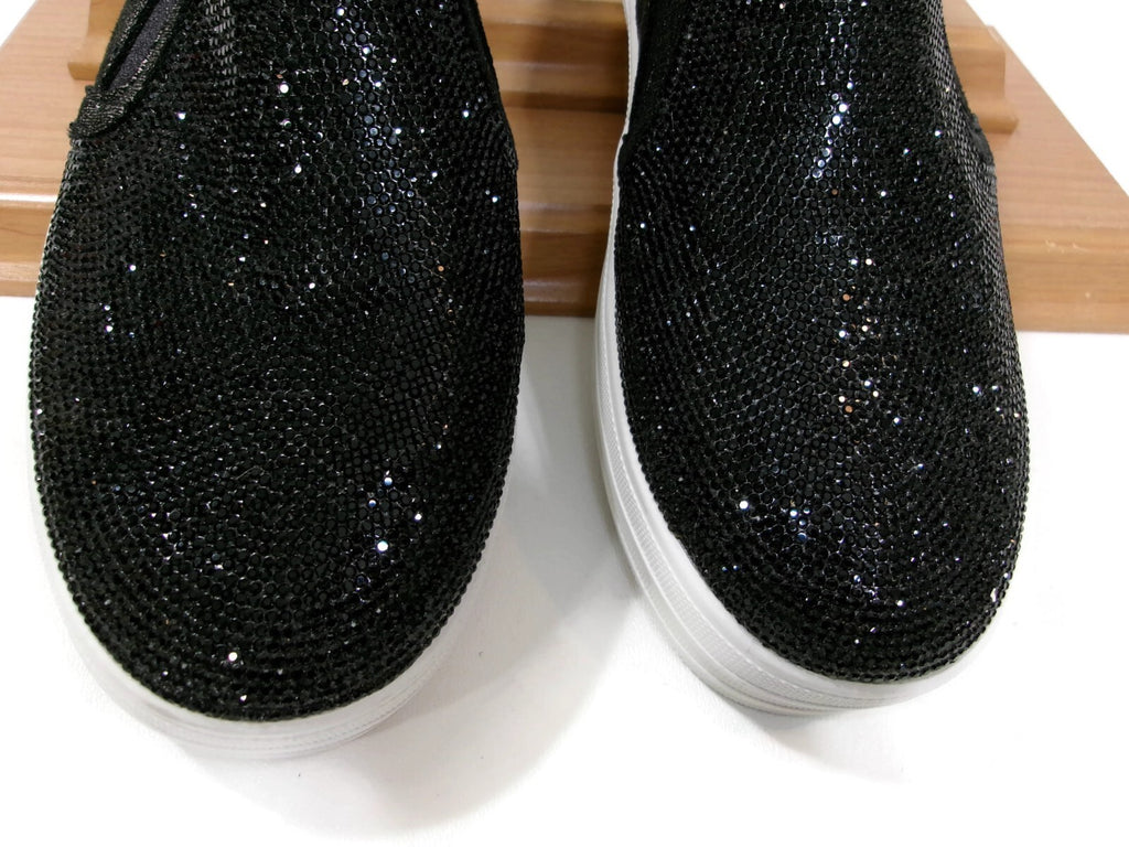 Skechers Womens  Black Casual Sneakers Slip On Flats Shoes w/ Rhinestones Size 7