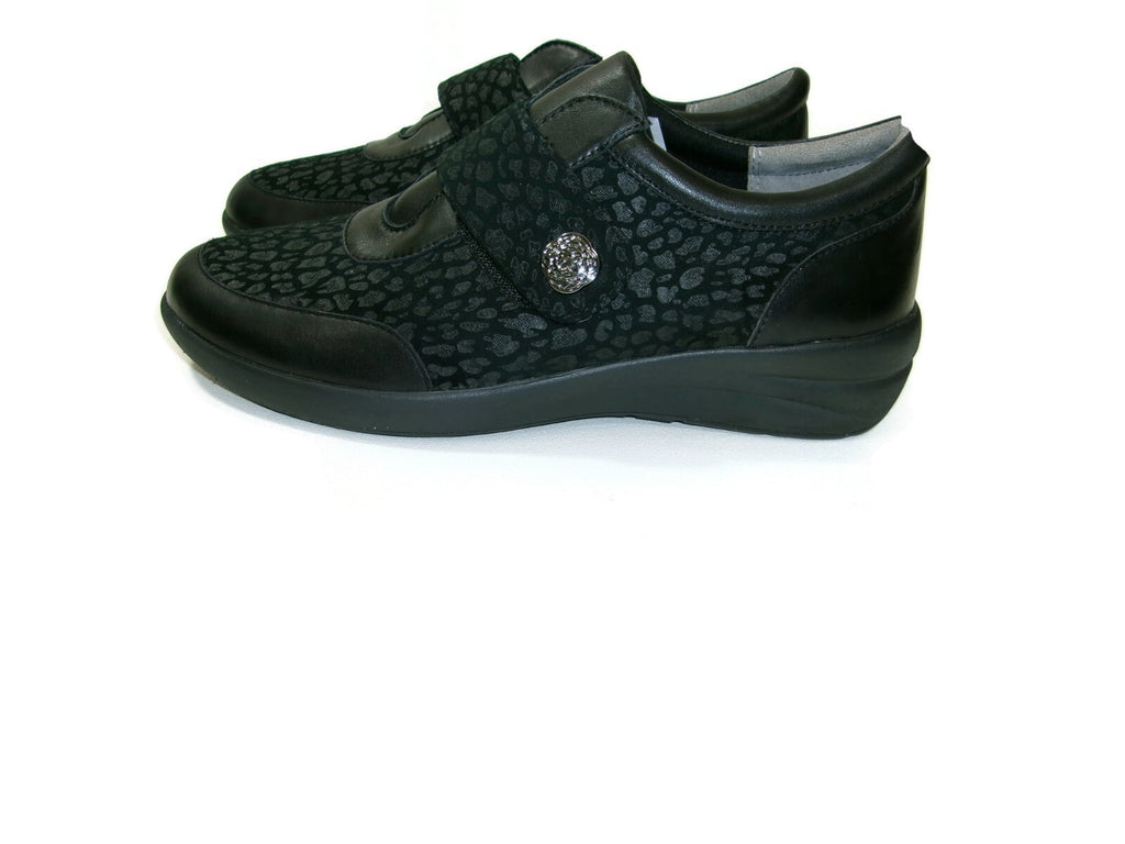 Ziera Nicky Womens Black Leopard Sneakers Shoes size 8.5 W  Missing Insoles $199