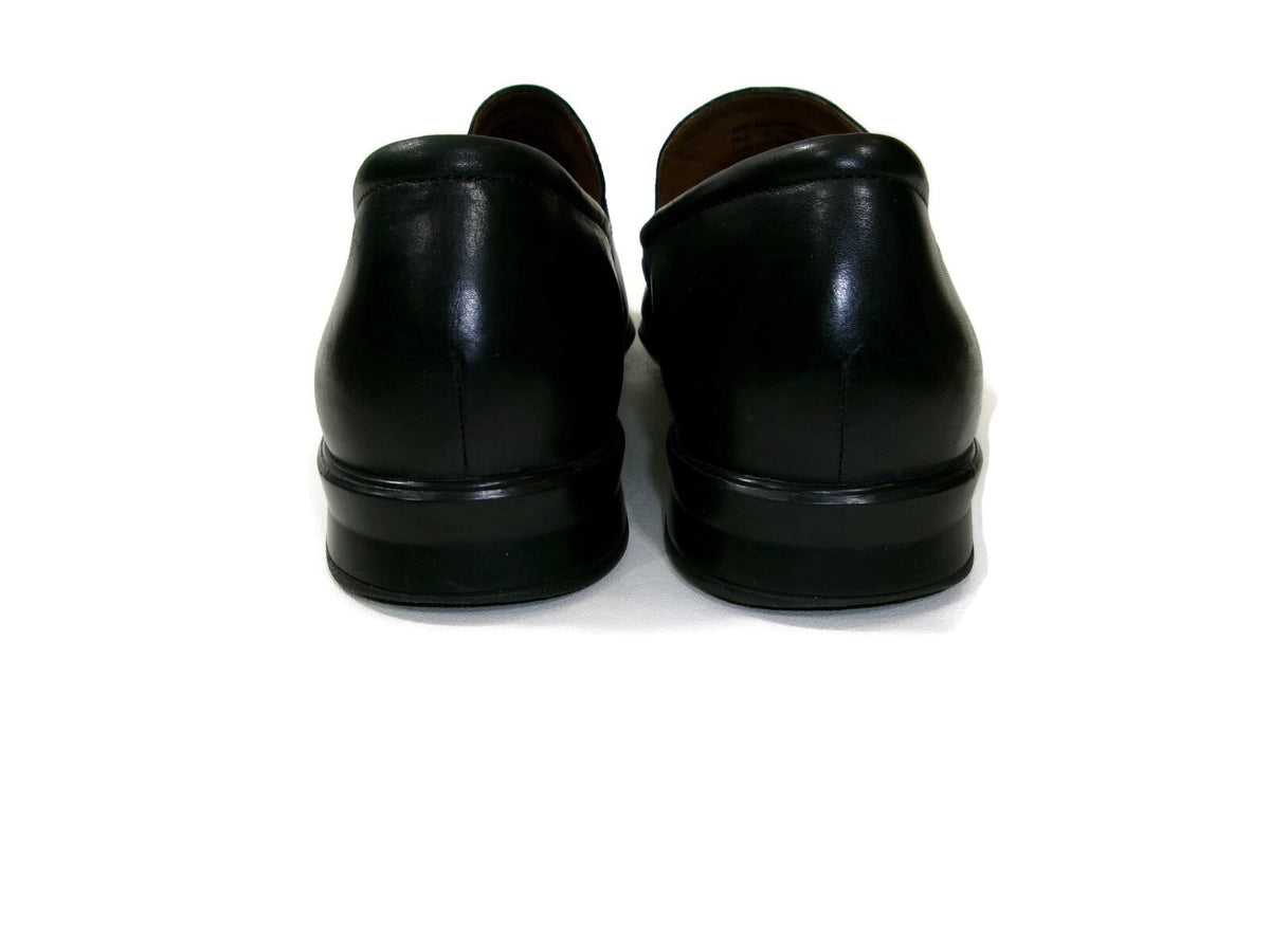 Clarks Mens Black Leather Flexible Lightweight Shoes Size 13 M w/ Silver Buckle