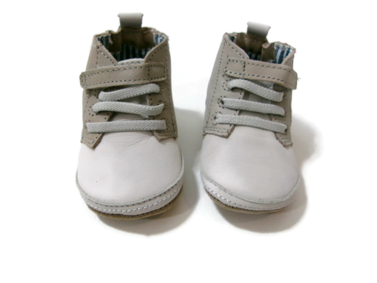 Robeez Infant Baby First Kicks Shoes Size 0-3 Months Elijah Boot 100% Leather