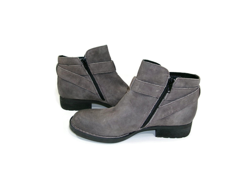 Womens BORN Gray Leather Distressed Short Ankle Boots Shoes Size 7 M Side Zip