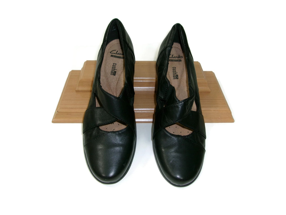 Clarks Collection Womens Black Leather Shoes Size 9.5 M Slip On Comfort Flats
