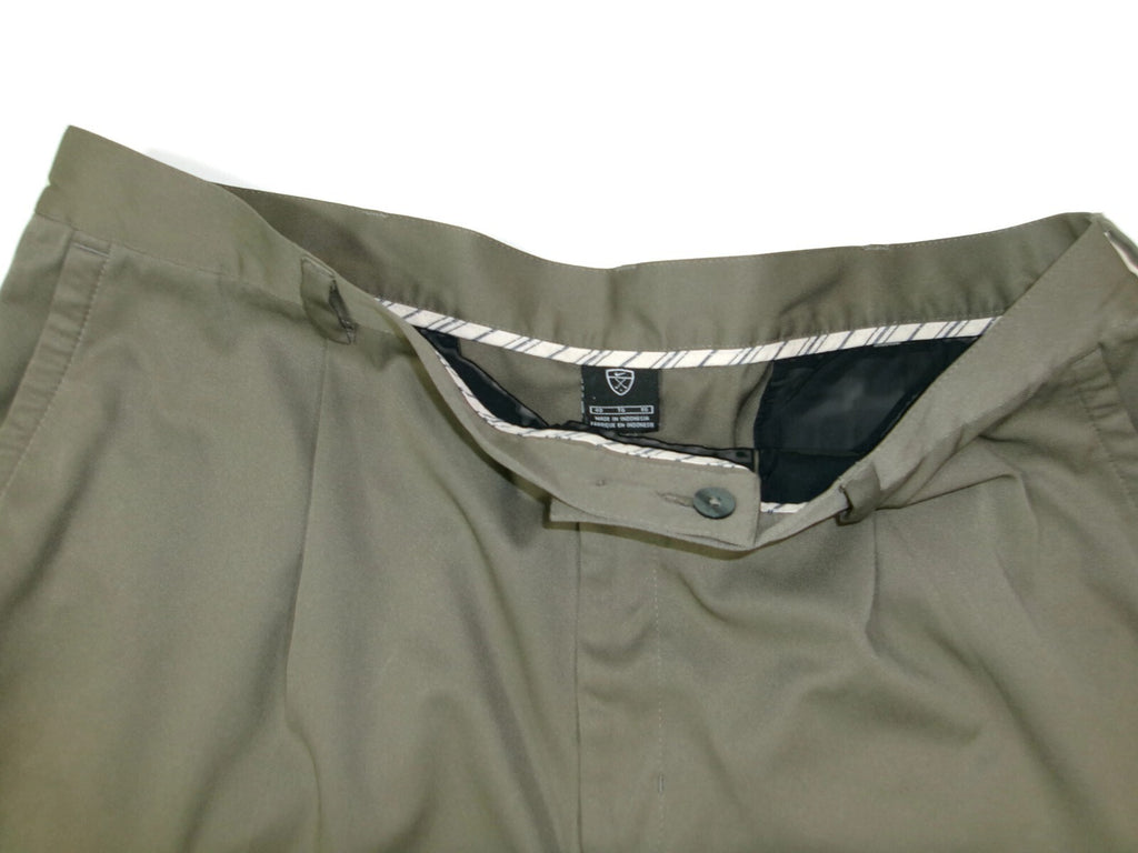 NIKE  Mens Olive Green Sports GOLF Shorts Size 40