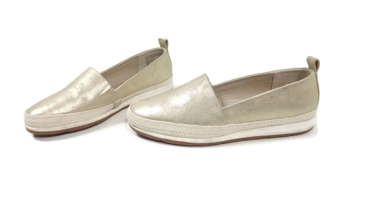 MOUNTAIN SOLE Womens Comfy stylish Distressed GOLD Flats Shoes Size 8 M 8M