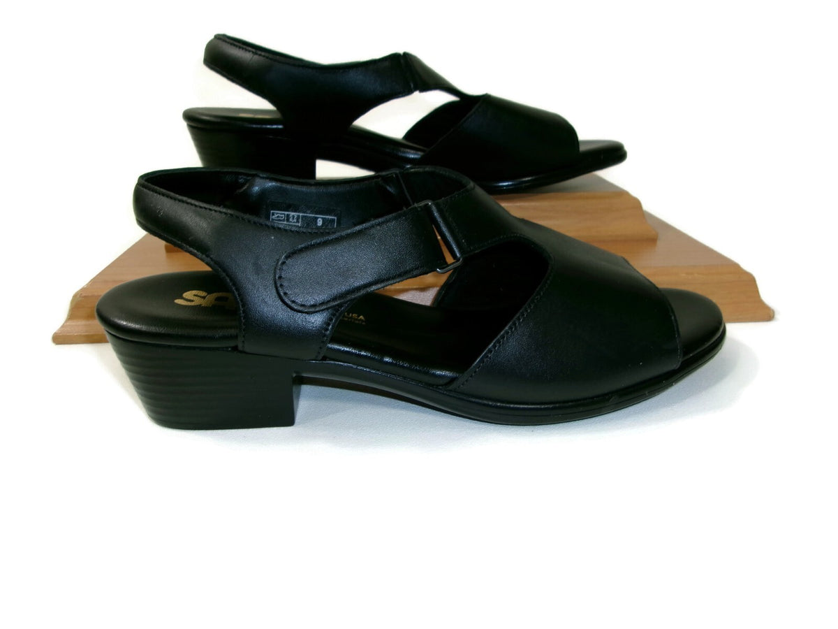 SAS Womens Sandals Shoes Size 9 M  Black Leather Suntimer Low Heels Comfort