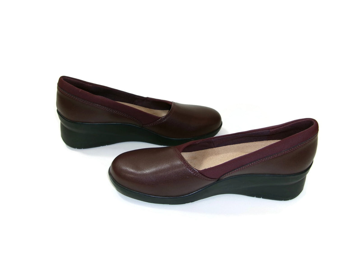 Clarks Suttyn Womens Wedge Heel Shoes  Burgundy Leather Slip On Comfort Size 8 M