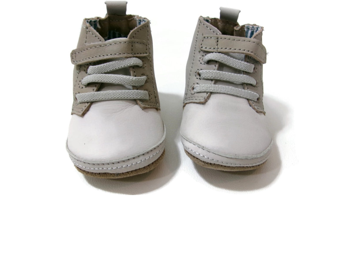 Robeez Infant Baby First Kicks Shoes Size 0-3 Months Elijah Boot 100% Leather